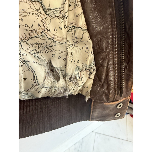 Vintage Charles Klein Distressed Brown Leather Bomber Jacket Men’s Medium - Picture 9 of 13